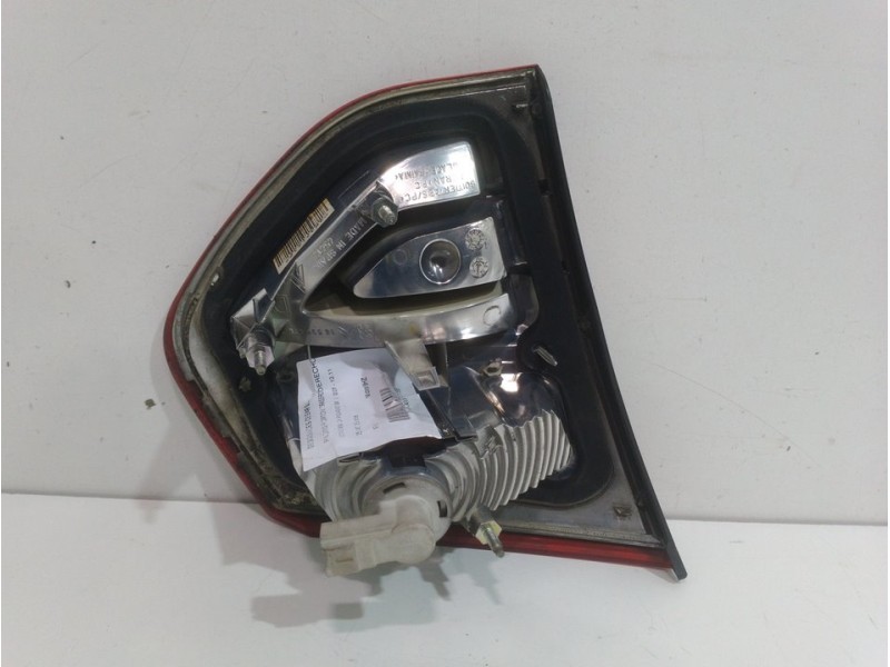 Recambio de piloto porton trasero derecho para citroën c4 picasso sx referencia OEM IAM   