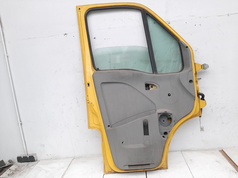 Recambio de puerta delantera izquierda para nissan primastar (x..) 2.0 dci diesel referencia OEM IAM 100043499  
