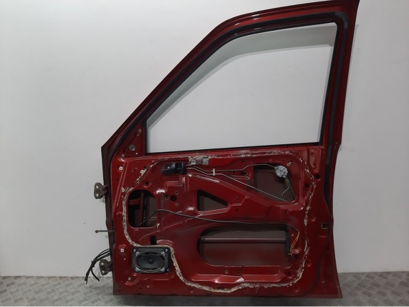 Recambio de puerta delantera derecha para nissan terrano/terrano.ii (r20) avenue referencia OEM IAM  ROJO 