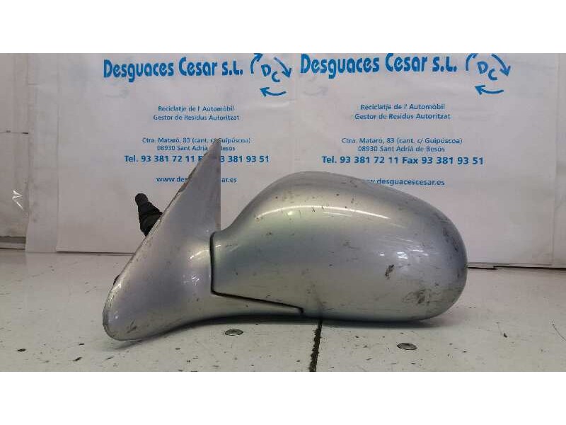 Recambio de retrovisor izquierdo para kia clarus 1.8 cat referencia OEM IAM 015001 MANUAL PLATA