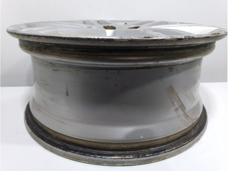 Recambio de llanta para opel vectra c berlina essentia referencia OEM IAM 13131077  