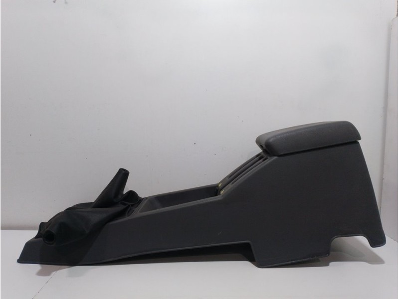 Recambio de apoyabrazos central para nissan terrano/terrano.ii (r20) avenue referencia OEM IAM   