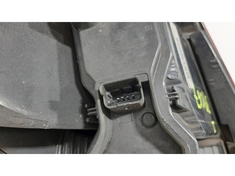 Recambio de piloto trasero izquierdo para renault megane ii berlina 5p extreme referencia OEM IAM   