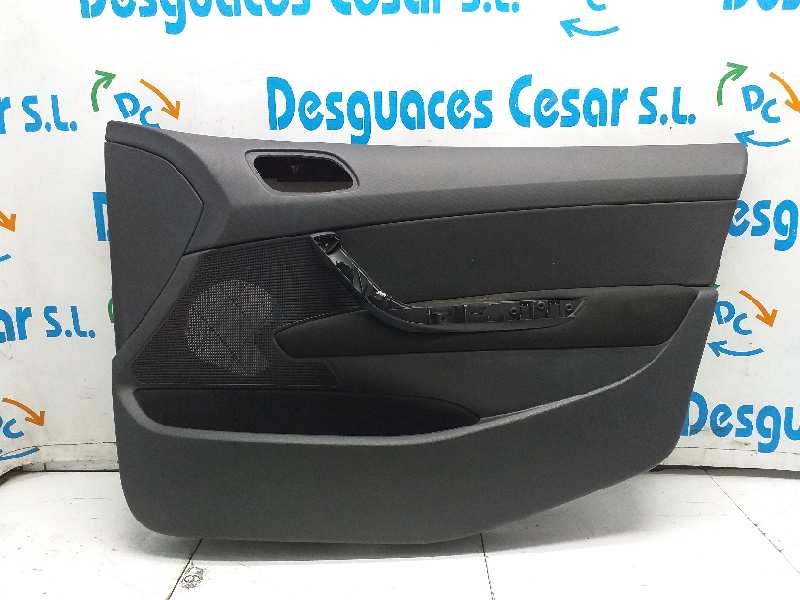 Recambio de guarnecido puerta delantera derecha para peugeot 308 confort referencia OEM IAM 9342S4  