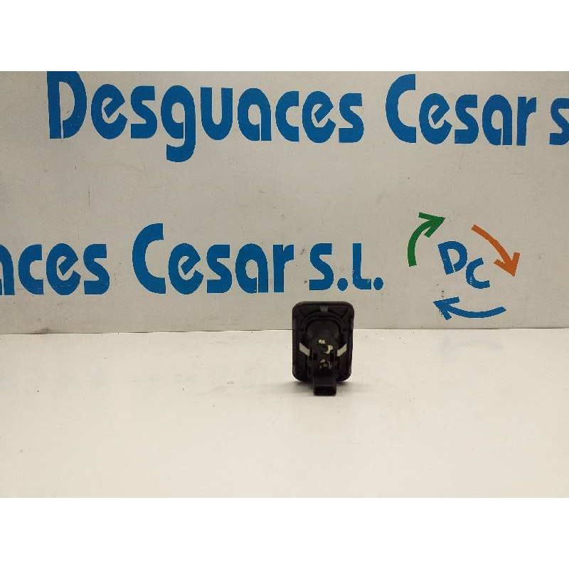 MANDO ELEVALUNAS DELANTERO DERECHO  - imagen 2