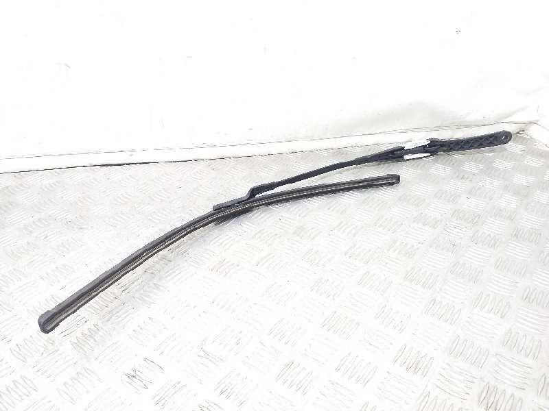 Recambio de brazo limpia delantero derecho para peugeot 308 confort referencia OEM IAM 6429EN  