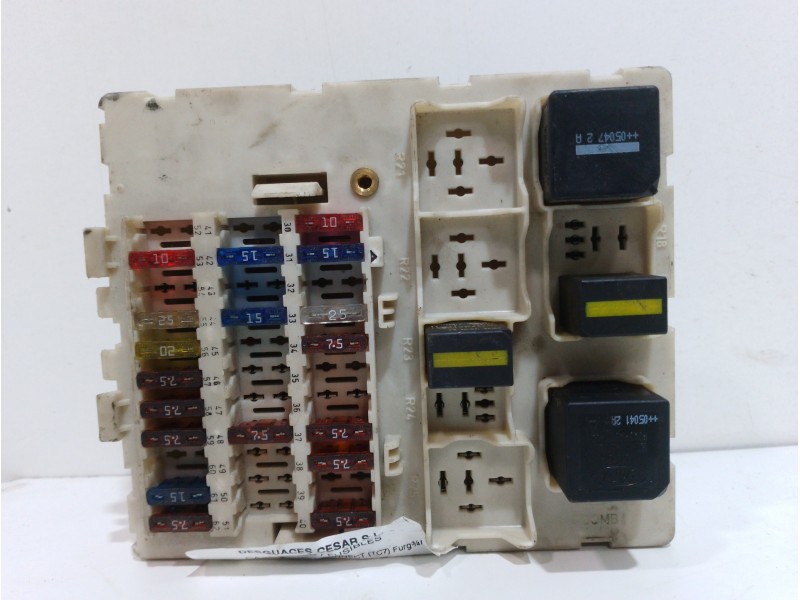 Recambio de caja reles / fusibles para ford transit connect (tc7) furgón ft 200s referencia OEM IAM 2T1T14A073BC   Recambio de caja reles / fusibles para ford transit connect (tc7) furgón ft 200s referencia OEM IAM 2T1T14A073BC