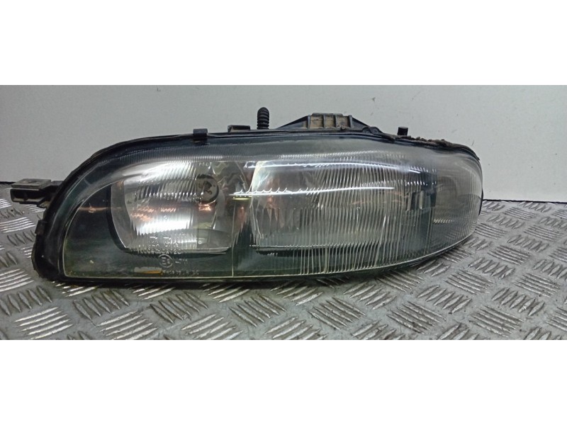 Recambio de faro derecho para fiat brava (182) jtd 105 / 100 clima referencia OEM IAM 0046523122  