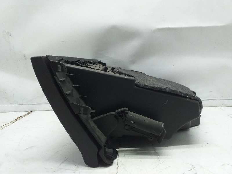 Recambio de guantera para peugeot 308 confort referencia OEM IAM 8226KX  OFERTA