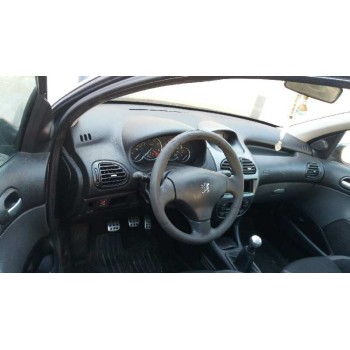 PEUGEOT 206 BERLINA