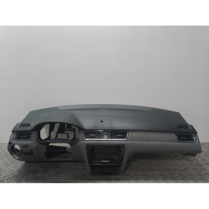 Recambio de salpicadero para seat toledo (kg3) style referencia OEM IAM 6JB857009  