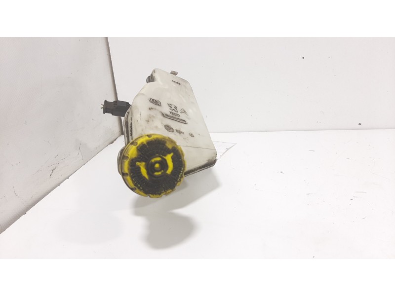 Recambio de bomba freno para peugeot 207 urban referencia OEM IAM 32069745  