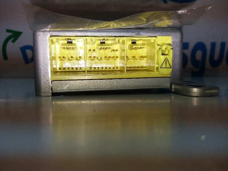 Recambio de centralita airbag para nissan almera (n16/e) acenta referencia OEM IAM 988208M715   Recambio de centralita airbag para nissan almera (n16/e) acenta referencia OEM IAM 988208M715