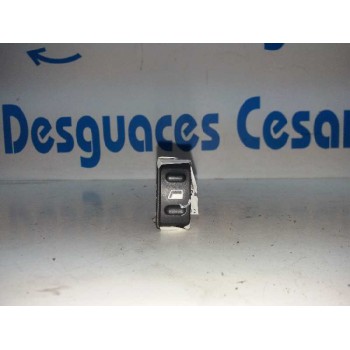MANDO ELEVALUNAS DELANTERO DERECHO 