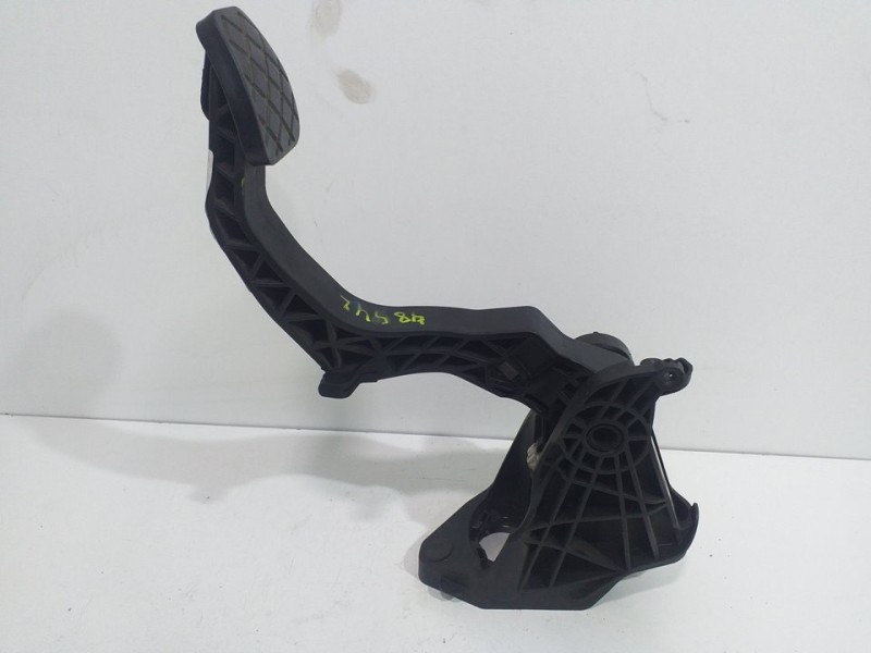 Recambio de pedal embrague para seat toledo (kg3) style referencia OEM IAM 6R1721059AB  