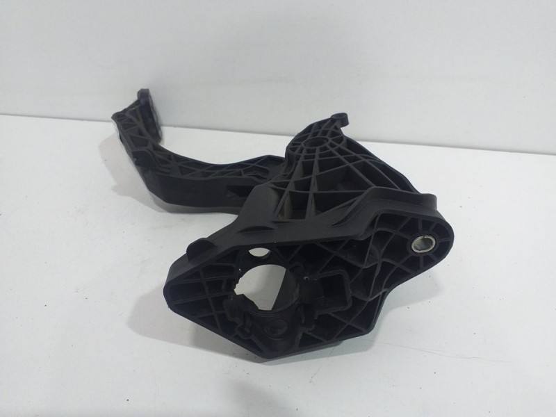 Recambio de pedal embrague para seat toledo (kg3) style referencia OEM IAM 6R1721059AB  