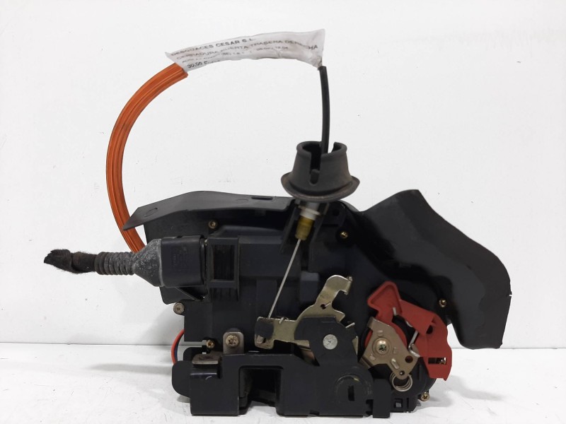 Recambio de cerradura puerta trasera derecha para audi a4 avant (8e) 1.8 t referencia OEM IAM   