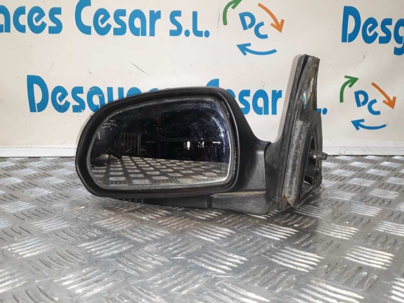 Recambio de retrovisor izquierdo para kia shuma ii 1.6 ls 4 berlina referencia OEM IAM 1K2AC69180XX  