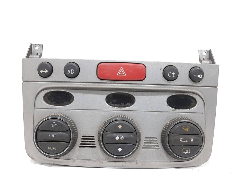Recambio de mando calefaccion / aire acondicionado para alfa romeo 147 (190) referencia OEM IAM 01560513690  