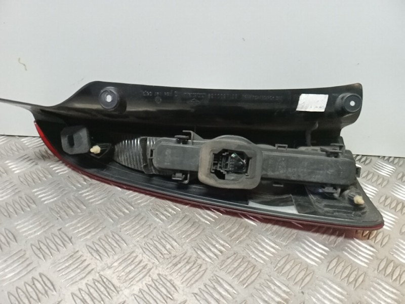 Recambio de piloto trasero derecho para renault espace iv (jk0) dynamique referencia OEM IAM 8200027152  