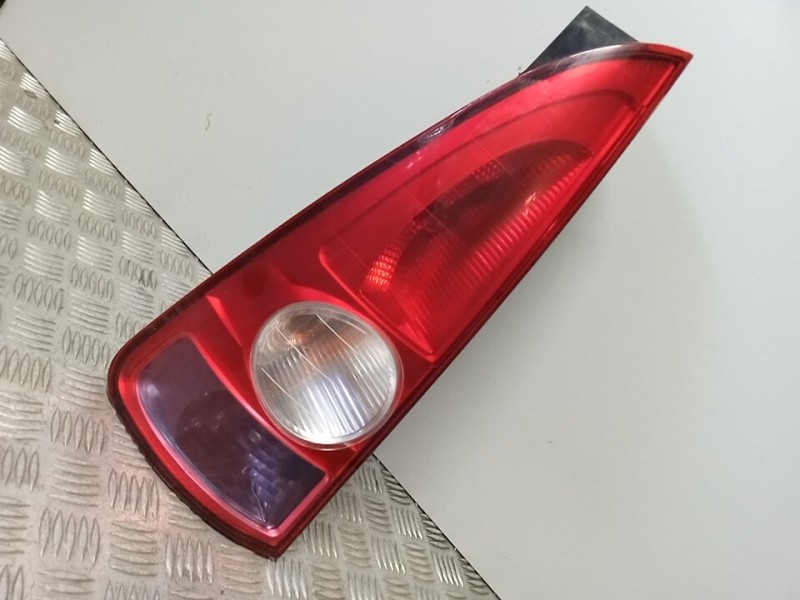 Recambio de piloto trasero izquierdo para renault espace iv (jk0) dynamique referencia OEM IAM 8200027153  