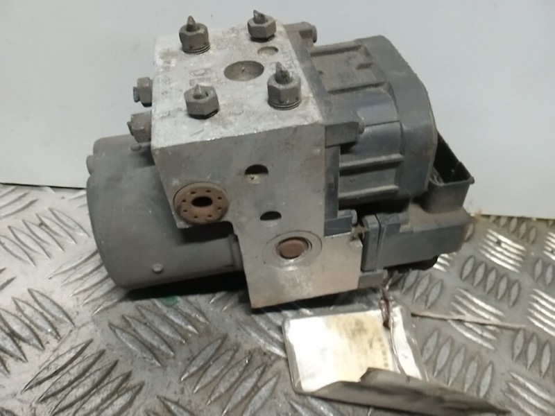 Recambio de abs para opel astra f berlina 1.6 cat referencia OEM IAM 0265216461 76138 