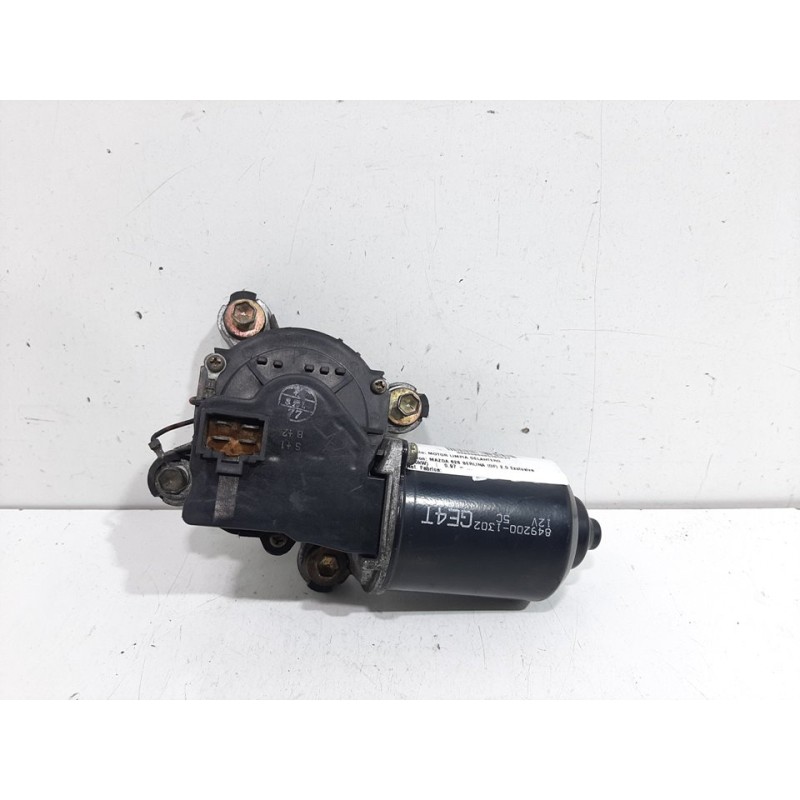 Recambio de motor limpia delantero para mazda 626 berlina (gf) 2.0 exclusive (100kw) referencia OEM IAM 8492001302  