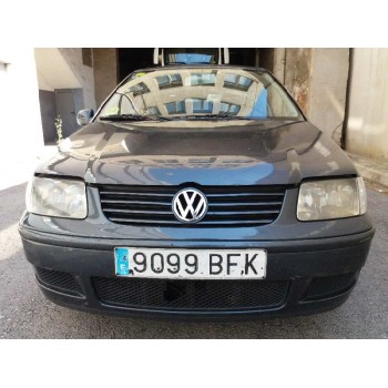 VOLKSWAGEN POLO BERLINA (6N2)
