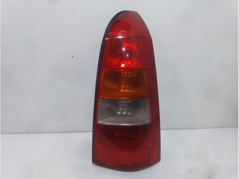 Recambio de piloto trasero derecho para opel astra g caravan comfort referencia OEM IAM 393032  