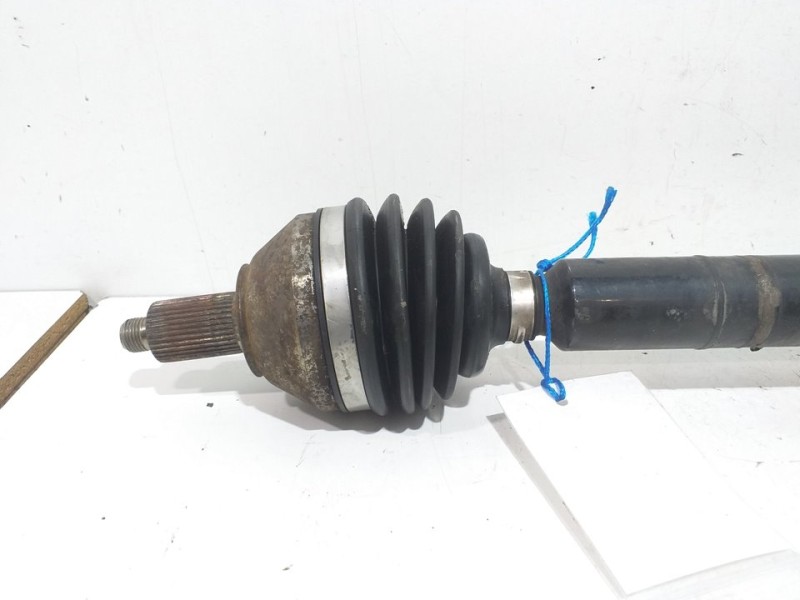 Recambio de transmision delantera derecha para seat toledo (kg3) style referencia OEM IAM 6R0407762A  