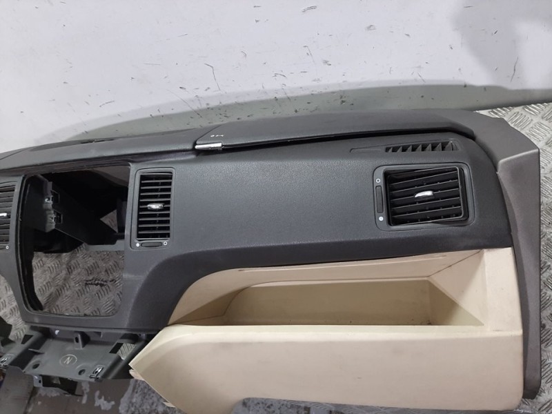 Recambio de salpicadero para lancia musa (184) 1.4 16v platino referencia OEM IAM   