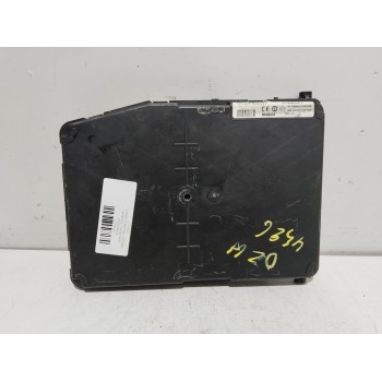 CAJA RELES / FUSIBLES 8200433201 