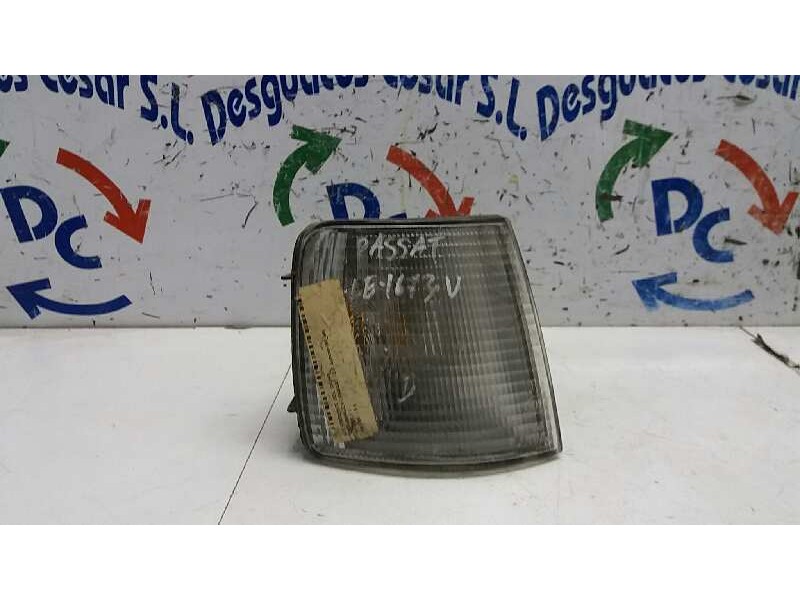 Recambio de piloto delantero derecho para volkswagen passat berlina (312) 2.0 referencia OEM IAM  83433 