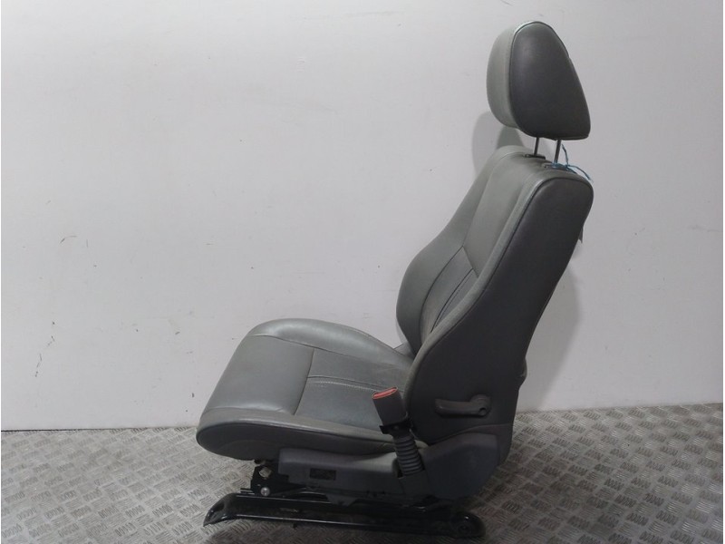 Recambio de asiento delantero derecho para jeep gr. cherokee (wh) 3.0 crd laredo referencia OEM IAM   