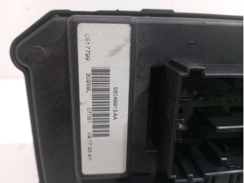 Recambio de caja reles / fusibles para jeep gr. cherokee (wh) 3.0 crd laredo referencia OEM IAM 56049915AA 0517799 