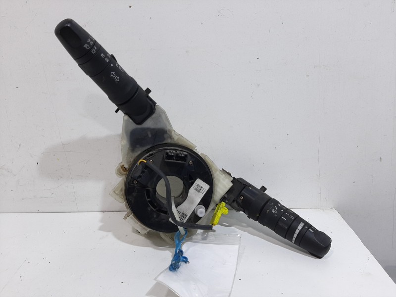 Recambio de mando multifuncion para nissan micra (k12e) acenta referencia OEM IAM 25560AX616  