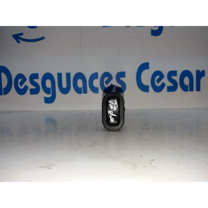 MANDO ELEVALUNAS DELANTERO DERECHO  - imagen 2