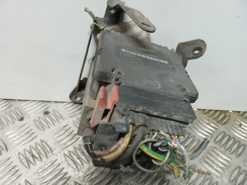 Recambio de abs para peugeot 206 berlina referencia OEM IAM 9632539480 94375  Recambio de abs para peugeot 206 berlina referencia OEM IAM 9632539480 94375