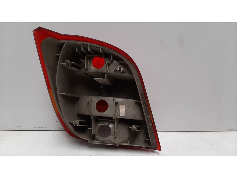 Recambio de piloto trasero derecho para ford fiesta berlina intro referencia OEM IAM   