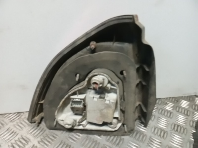 Recambio de piloto trasero derecho para honda prelude (bb1/2/3) 2.0i (bb3) referencia OEM IAM   