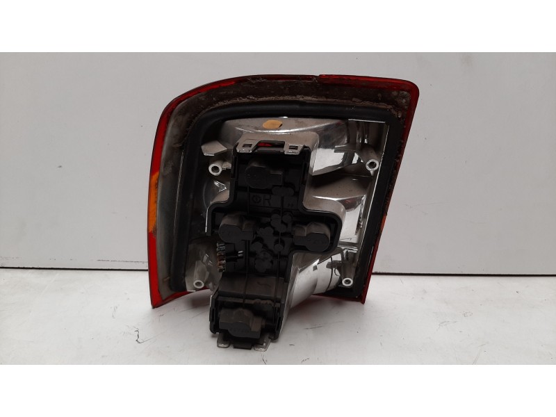 Recambio de piloto trasero derecho para opel vectra a gl referencia OEM IAM   