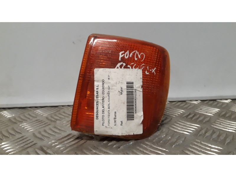 Recambio de piloto delantero izquierdo para ford fiesta berl./courier surf referencia OEM IAM    Recambio de piloto delantero izquierdo para ford fiesta berl./courier surf referencia OEM IAM