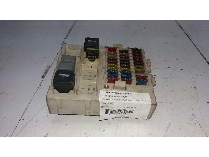 Recambio de caja reles / fusibles para ford focus berlina (cak) ghia referencia OEM IAM 1126245  