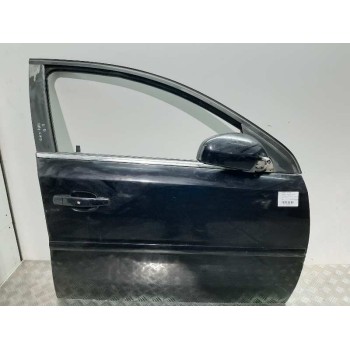PUERTA DELANTERA DERECHA NO INCLUYE RETROVISOR (MALO) 