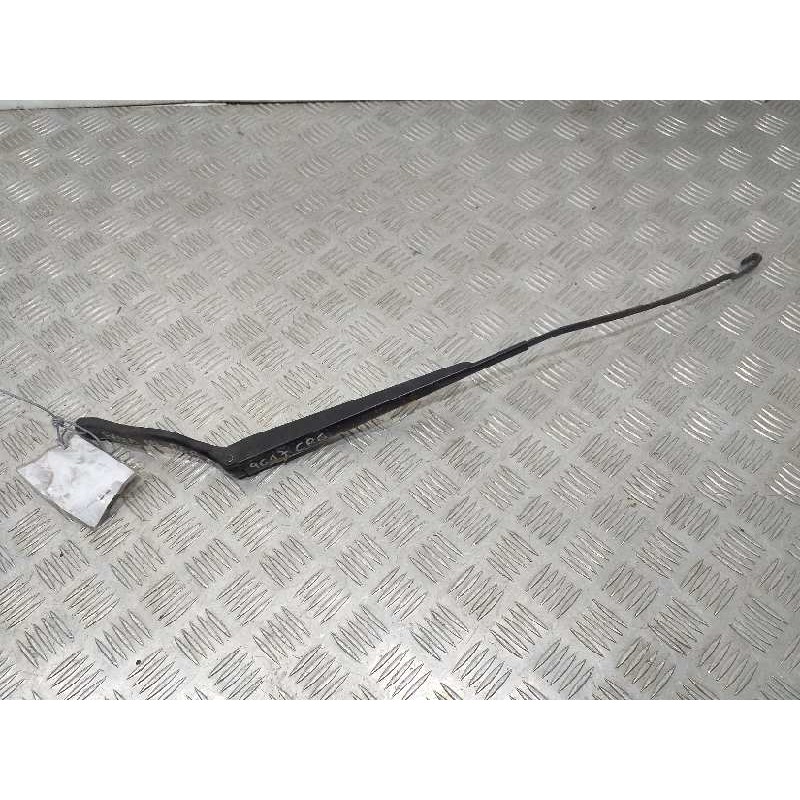 Recambio de brazo limpia delantero derecho para ford fiesta (cbk) futura referencia OEM IAM 1821012  