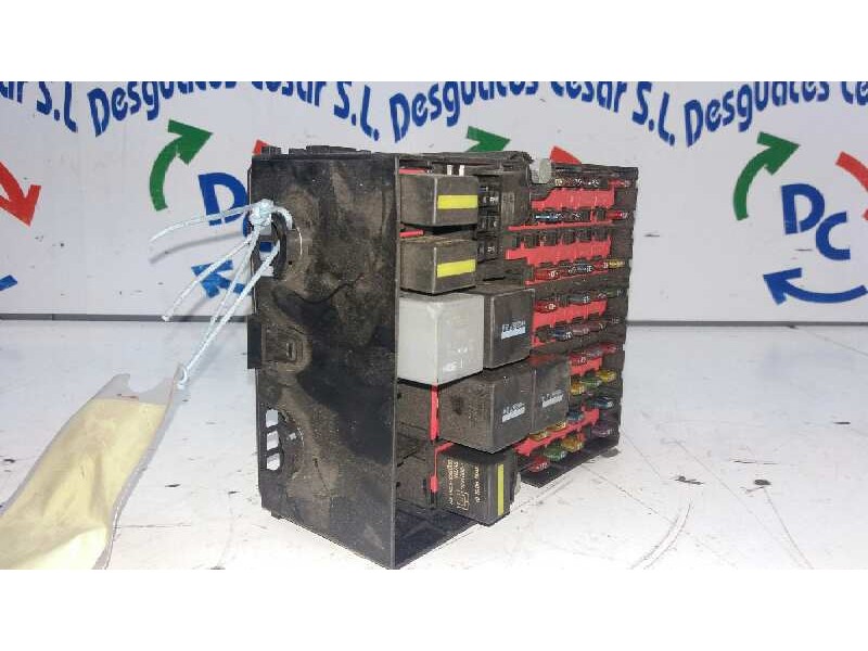 Recambio de caja reles / fusibles para ford fiesta (cbk) futura referencia OEM IAM 256T14401KFA 1507422 