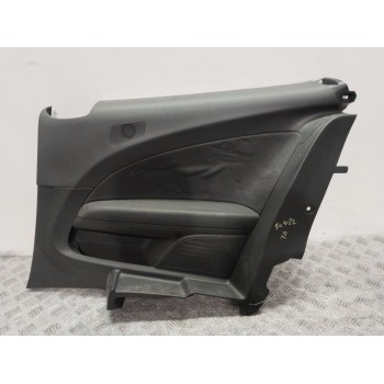 GUARNECIDO PUERTA TRASERA DERECHA 1K8867044AT 