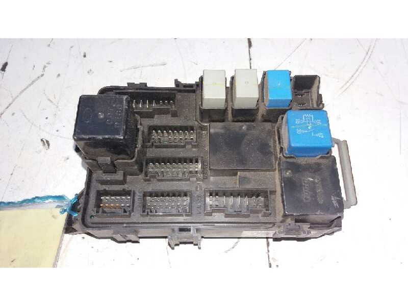 Recambio de caja reles / fusibles para kia rio 1.4 ex1 referencia OEM IAM  AKE5080457A 919501G010