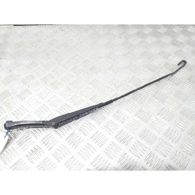 Recambio de brazo limpia delantero derecho para peugeot partner (s2) combi pro referencia OEM IAM 6429AK  