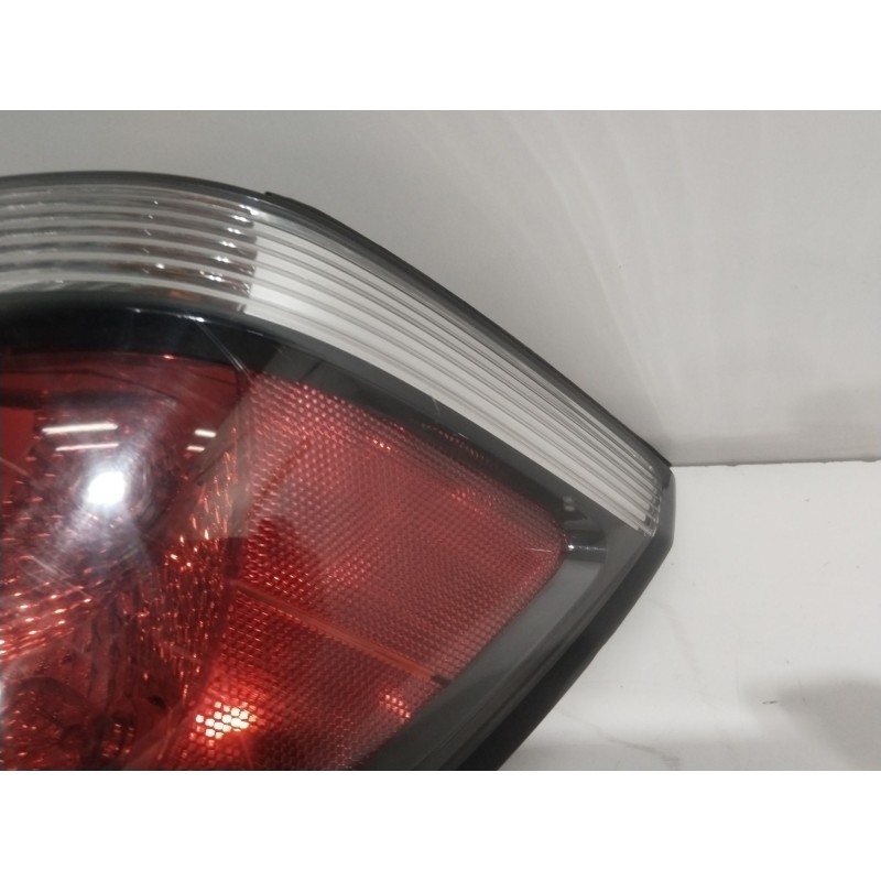 PILOTO TRASERO DERECHO 924021G2  - imagen 2